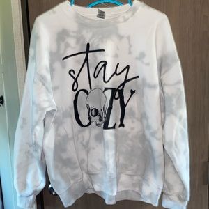 Gildan stay cozy crewneck